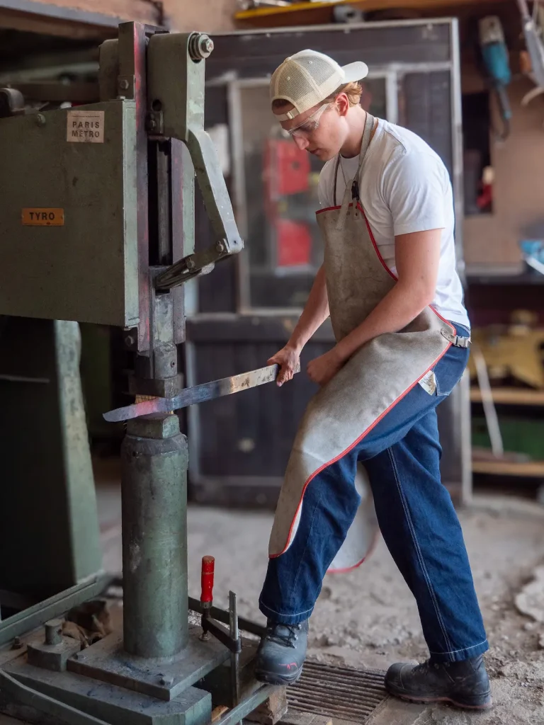 stage de forge fabriquer son couteau en valais
