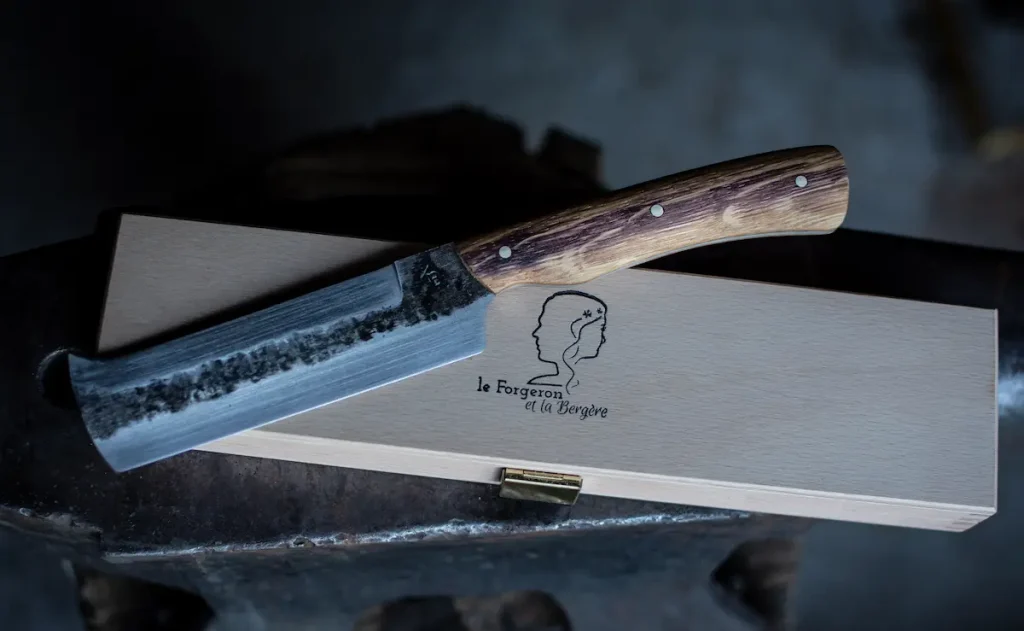 couteau raclette fer forgé